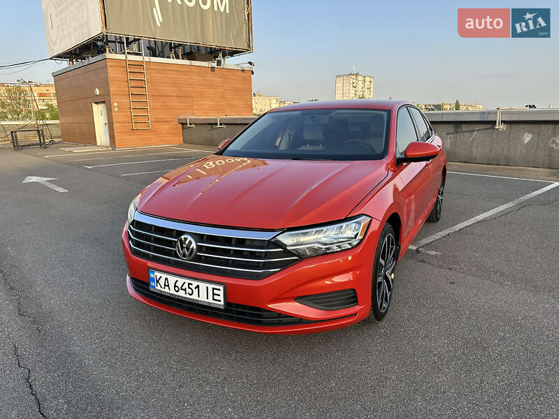 Седан Volkswagen Jetta 2019 в Киеве