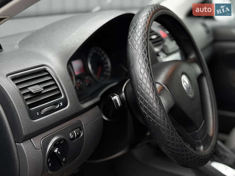 Седан Volkswagen Jetta 2009 в Кропивницькому фото 4 Седан Volkswagen Jetta 2009 в Кропивницькому