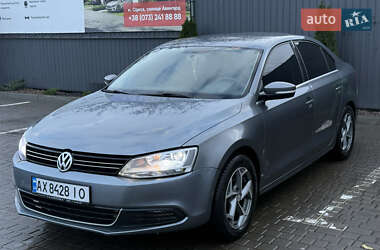 Седан Volkswagen Jetta 2013 в Одесі