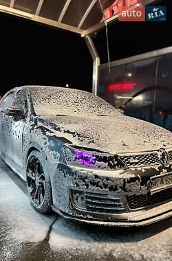 Седан Volkswagen Jetta 2013 в Кривом Роге