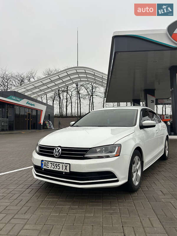 Седан Volkswagen Jetta 2017 в Кропивницькому фото 2 Седан Volkswagen Jetta 2017 в Кропивницькому