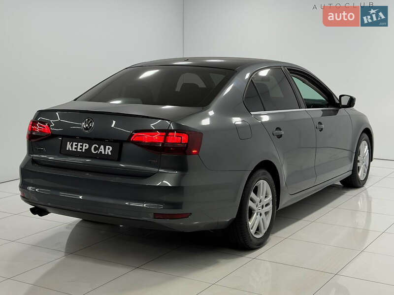 Седан Volkswagen Jetta 2017 в Одессе