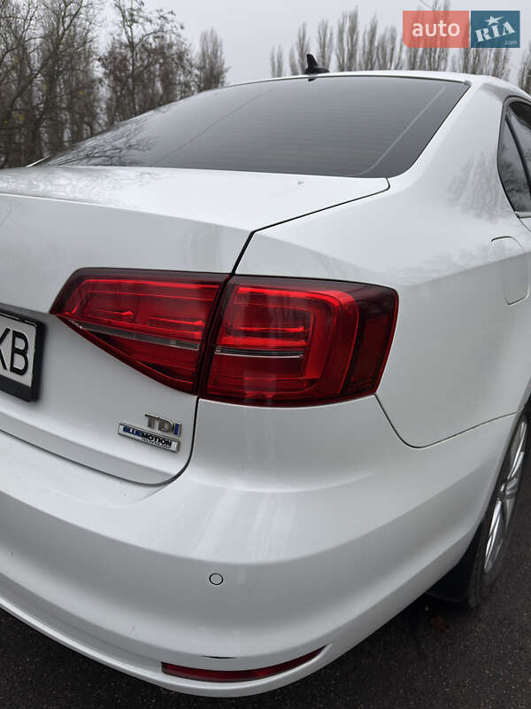 Седан Volkswagen Jetta 2015 в Верхньодніпровську фото 4 Седан Volkswagen Jetta 2015 в Верхньодніпровську