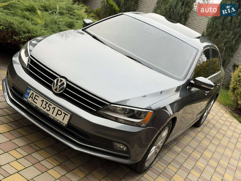 Седан Volkswagen Jetta 2015 в Дніпрі