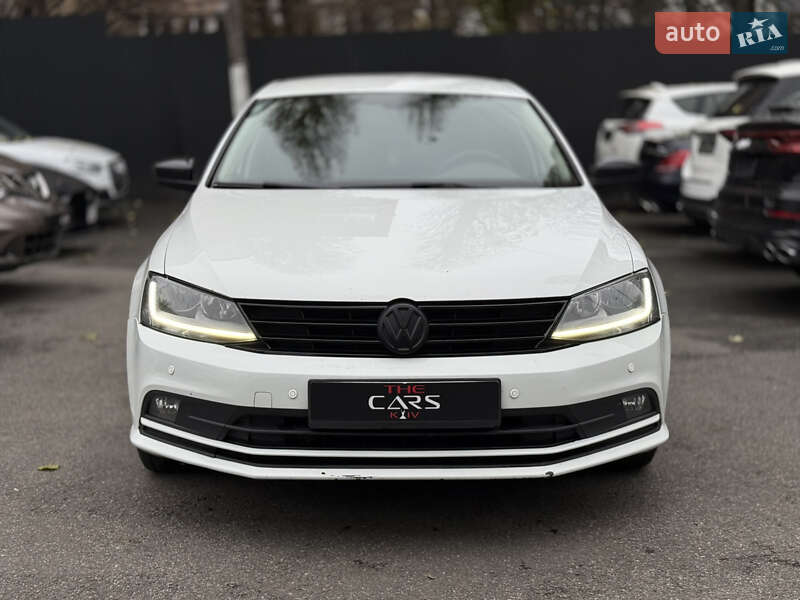 Седан Volkswagen Jetta 2015 в Киеве фото 2 Седан Volkswagen Jetta 2015 в Киеве