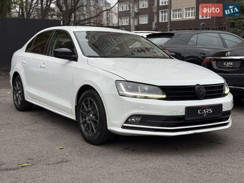 Седан Volkswagen Jetta 2015 в Киеве фото 5 Седан Volkswagen Jetta 2015 в Киеве