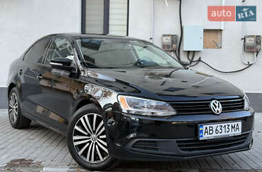 Седан Volkswagen Jetta 2011 в Могилів-Подільському