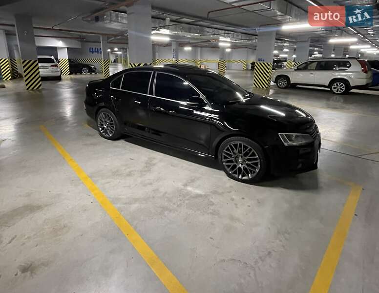 Седан Volkswagen Jetta 2014 в Одесі