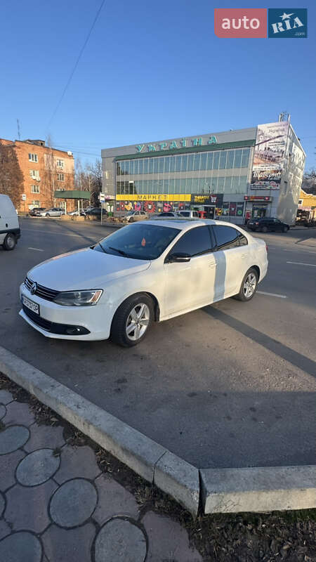 Седан Volkswagen Jetta 2011 в Ніжині