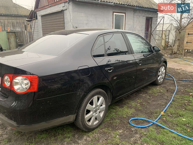Седан Volkswagen Jetta 2006 в Черкассах