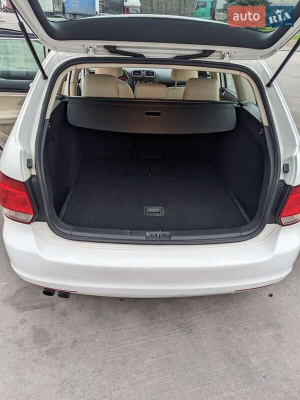 Универсал Volkswagen Jetta 2011 в Киеве фото 25 Универсал Volkswagen Jetta 2011 в Киеве