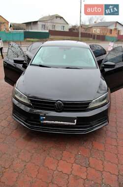 Седан Volkswagen Jetta 2016 в Киеве