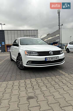 Седан Volkswagen Jetta 2016 в Києві