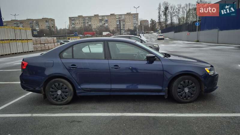 Седан Volkswagen Jetta 2014 в Полтаві