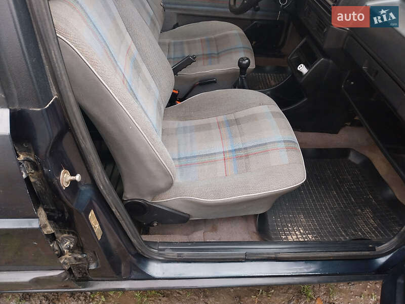 Седан Volkswagen Jetta 1989 в Черновцах