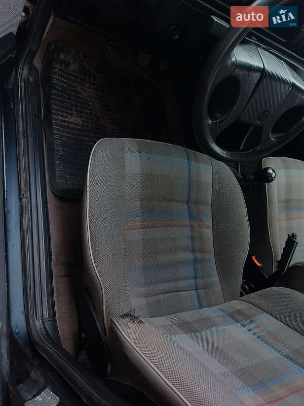 Седан Volkswagen Jetta 1989 в Черновцах