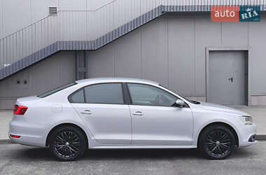Седан Volkswagen Jetta 2012 в Киеве