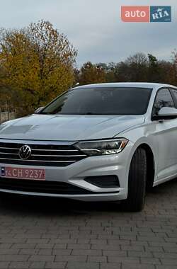 Седан Volkswagen Jetta 2019 в Львові