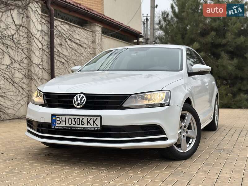 Седан Volkswagen Jetta 2016 в Одессе