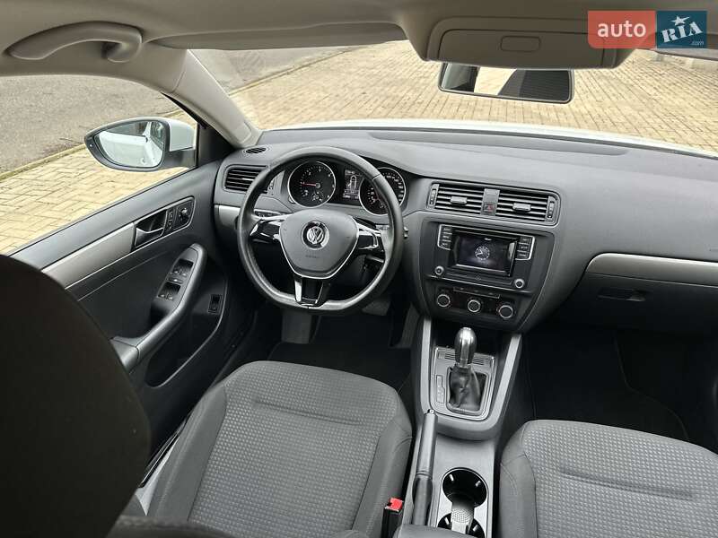 Седан Volkswagen Jetta 2016 в Одессе