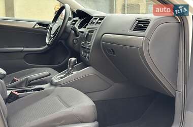 Седан Volkswagen Jetta 2016 в Одессе