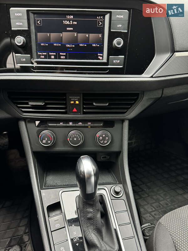 Седан Volkswagen Jetta 2018 в Києві фото 9 Седан Volkswagen Jetta 2018 в Києві