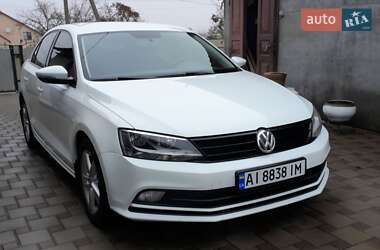 Седан Volkswagen Jetta 2016 в Киеве