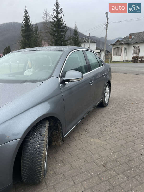 Седан Volkswagen Jetta 2006 в Косове