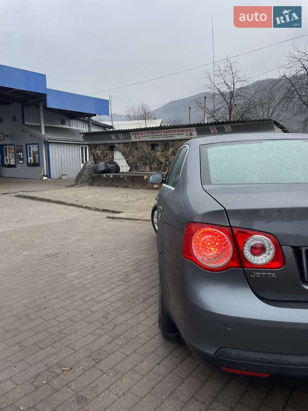 Седан Volkswagen Jetta 2006 в Косове