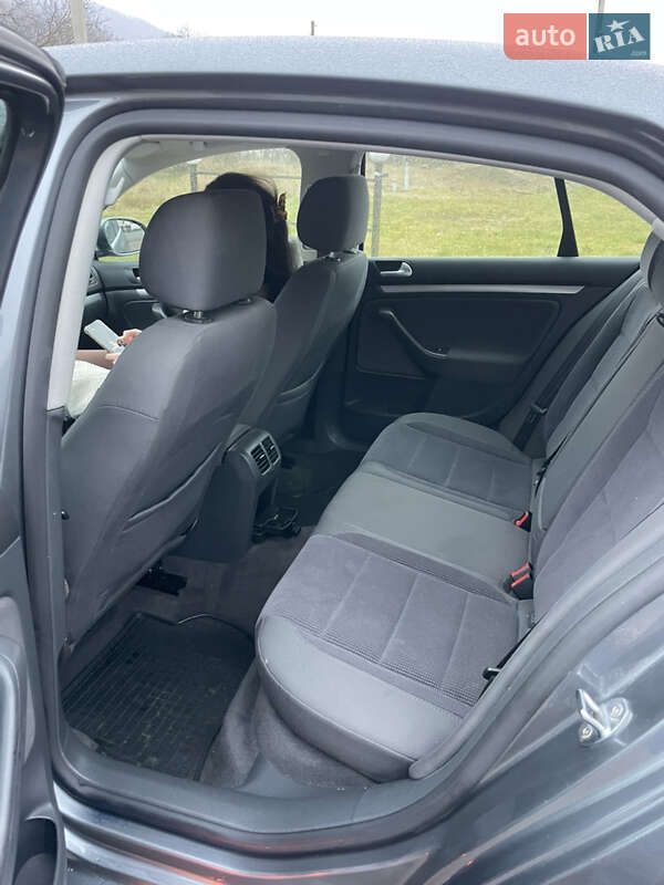 Седан Volkswagen Jetta 2006 в Косове