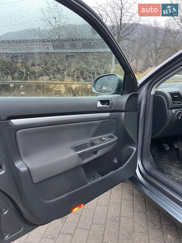 Седан Volkswagen Jetta 2006 в Косове