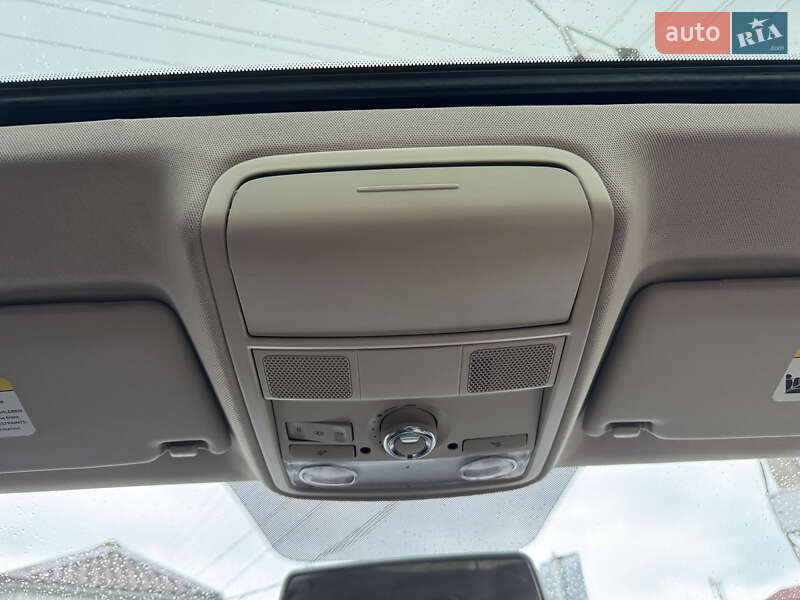 Седан Volkswagen Jetta 2012 в Києві