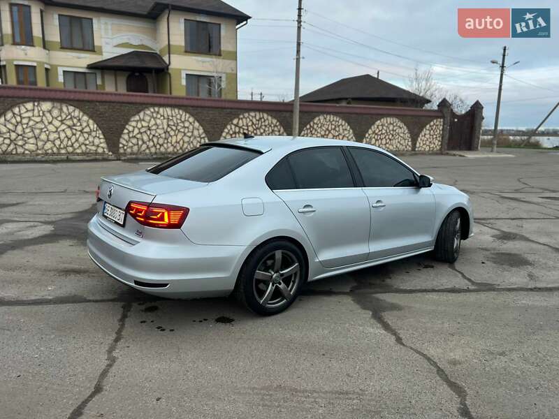 Седан Volkswagen Jetta 2015 в Николаеве фото 5 Седан Volkswagen Jetta 2015 в Николаеве