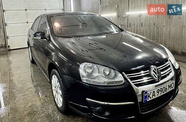 Седан Volkswagen Jetta 2008 в Киеве