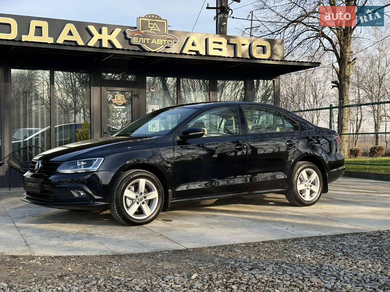 Седан Volkswagen Jetta 2016 в Івано-Франківську