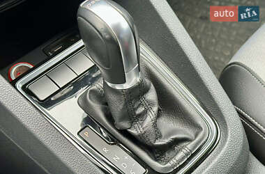 Седан Volkswagen Jetta 2016 в Киеве