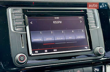 Седан Volkswagen Jetta 2016 в Киеве
