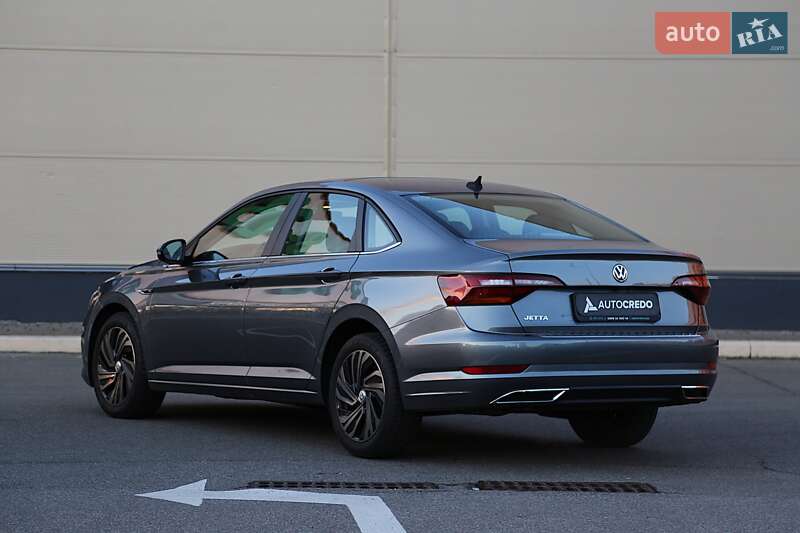 Седан Volkswagen Jetta 2018 в Києві