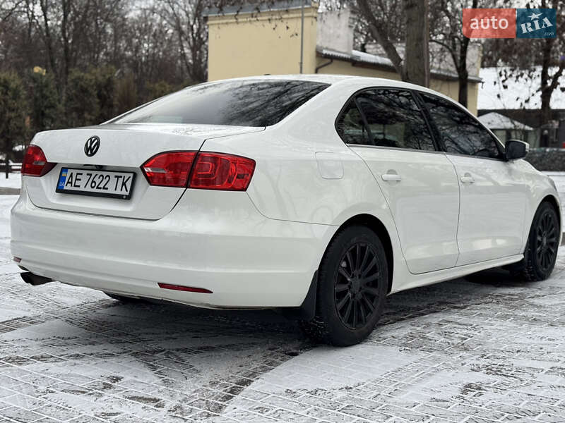 Седан Volkswagen Jetta 2013 в Кам'янському