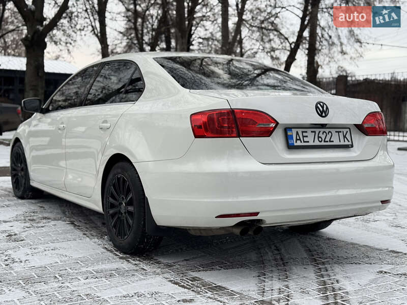Седан Volkswagen Jetta 2013 в Кам'янському