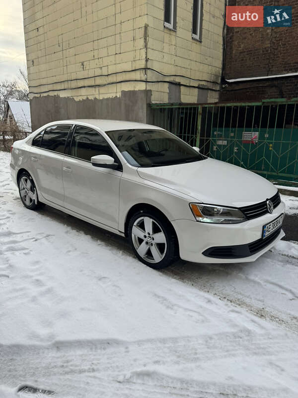 Volkswagen Jetta 2011