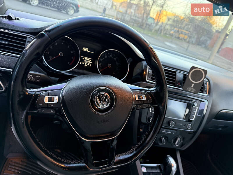 Седан Volkswagen Jetta 2015 в Києві фото 10 Седан Volkswagen Jetta 2015 в Києві