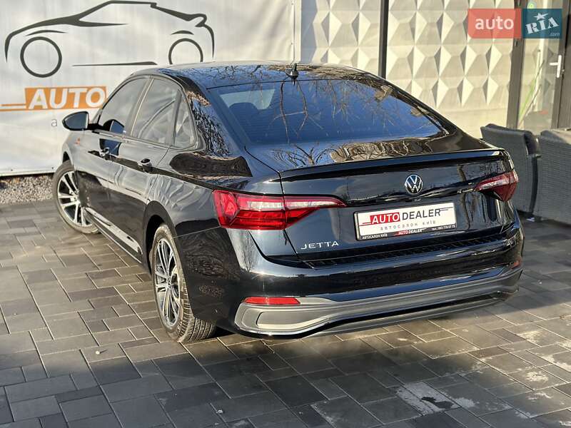 Седан Volkswagen Jetta 2023 в Киеве
