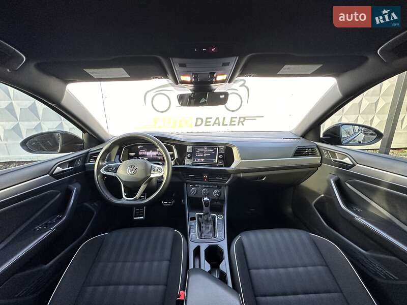 Седан Volkswagen Jetta 2023 в Киеве