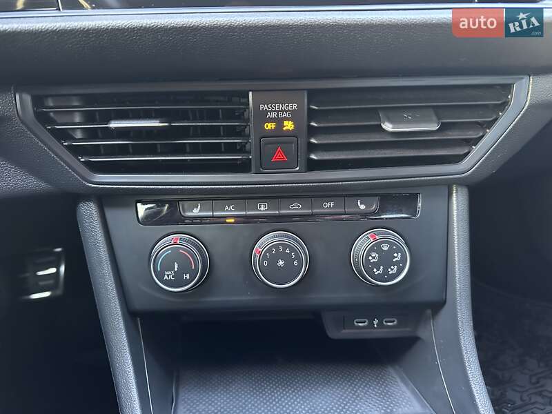 Седан Volkswagen Jetta 2023 в Киеве