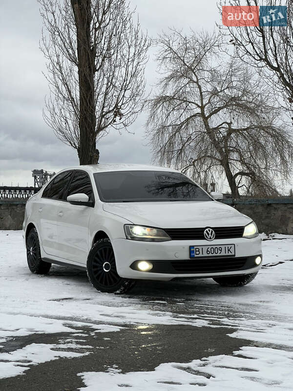 Volkswagen Jetta 2011