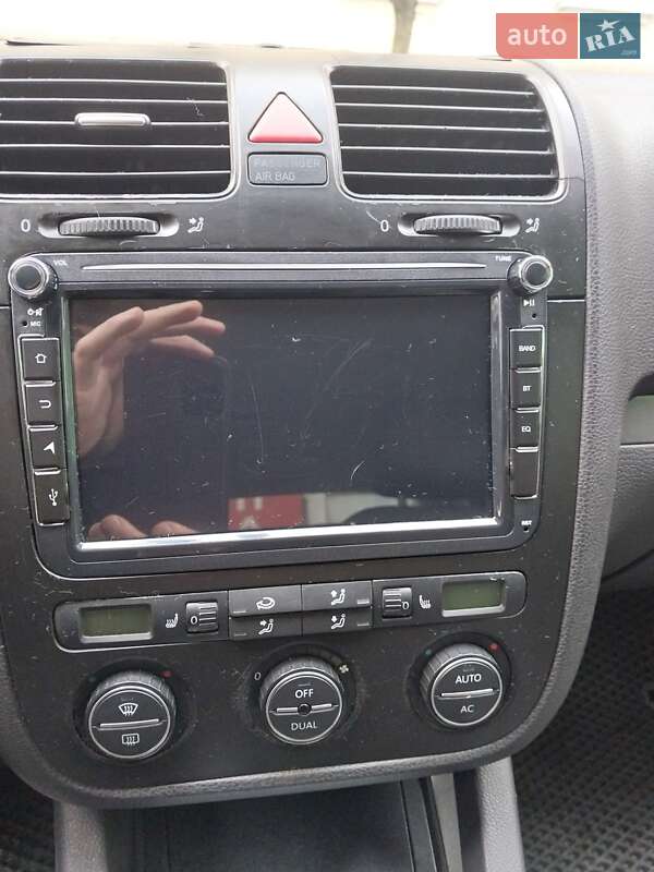 Седан Volkswagen Jetta 2008 в Житомирі