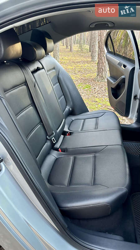 Седан Volkswagen Jetta 2014 в Киеве фото 9 Седан Volkswagen Jetta 2014 в Киеве