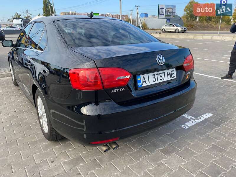 Седан Volkswagen Jetta 2013 в Києві