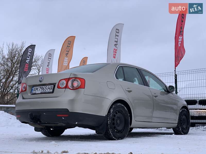 Седан Volkswagen Jetta 2005 в Бердичеві
